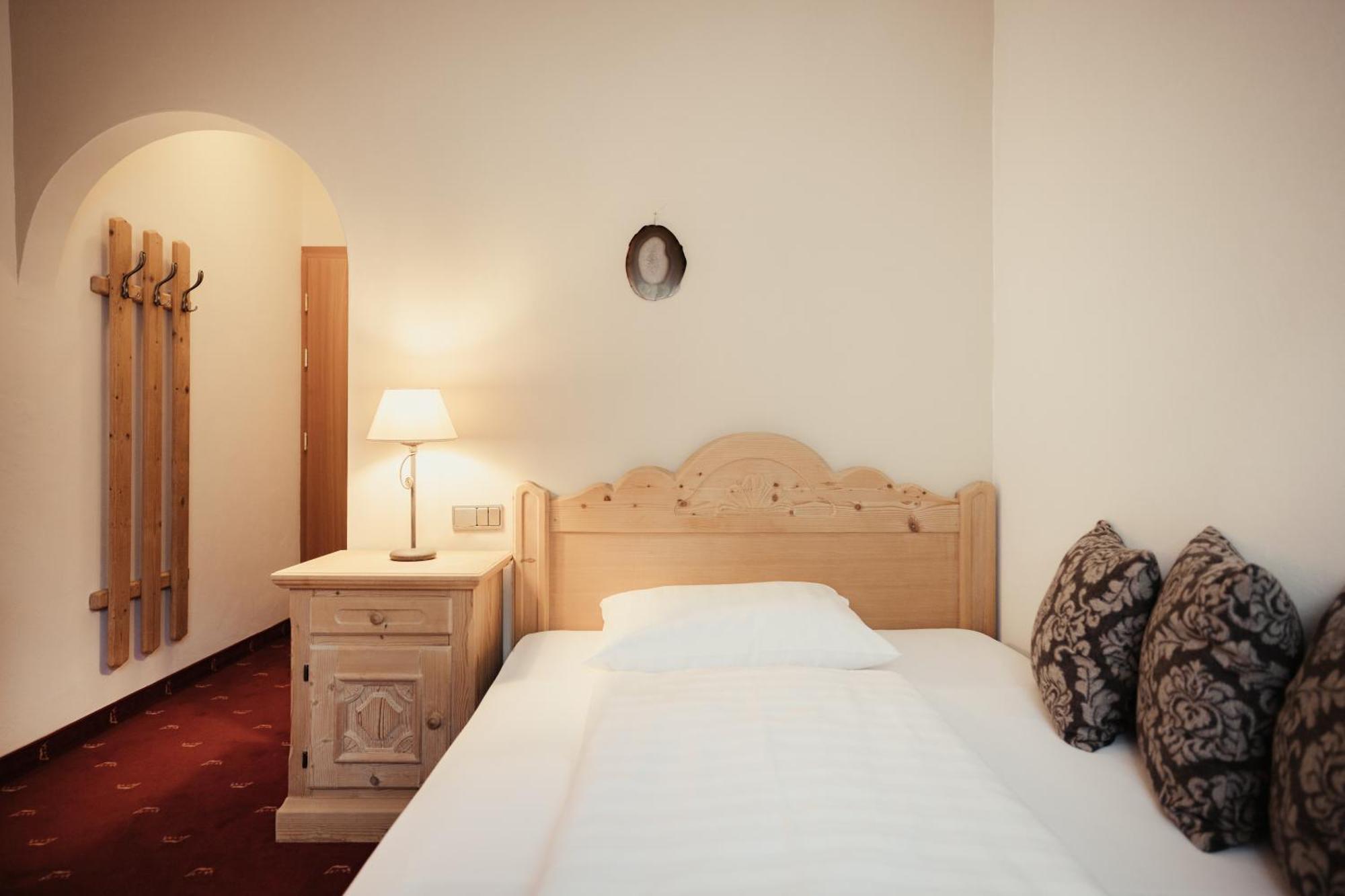 סן ויג'יליו די מרבה Kristallhotel Corona-Krone מראה חיצוני תמונה